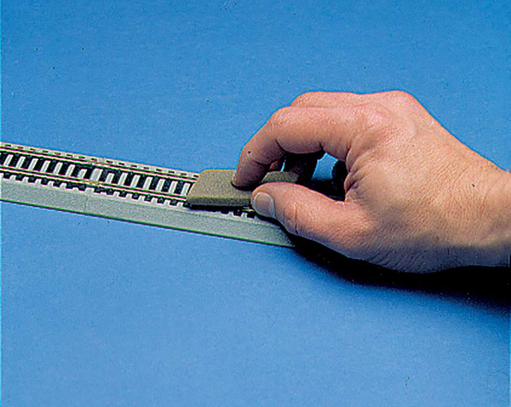 Figures & Accessories